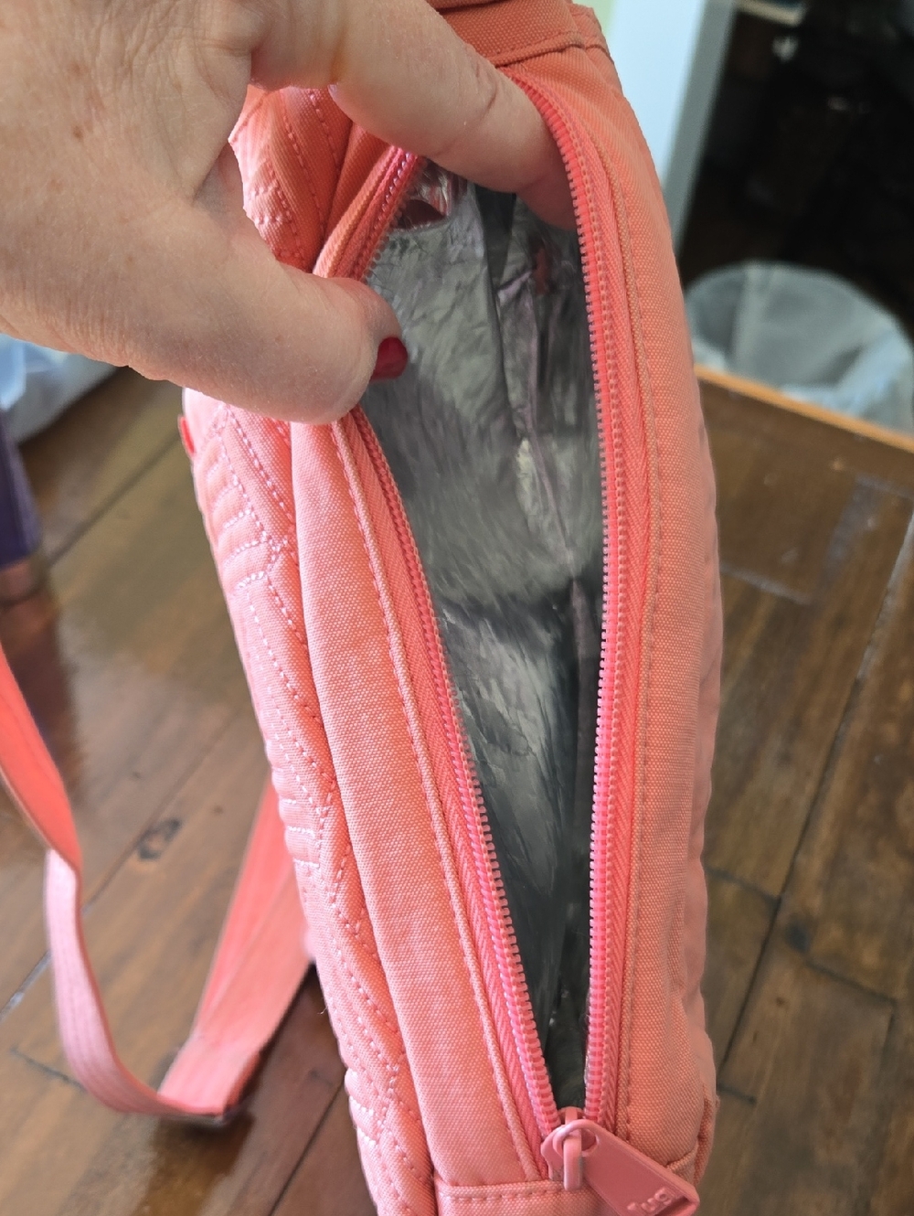 Lug Bag - Picture 5 of 5